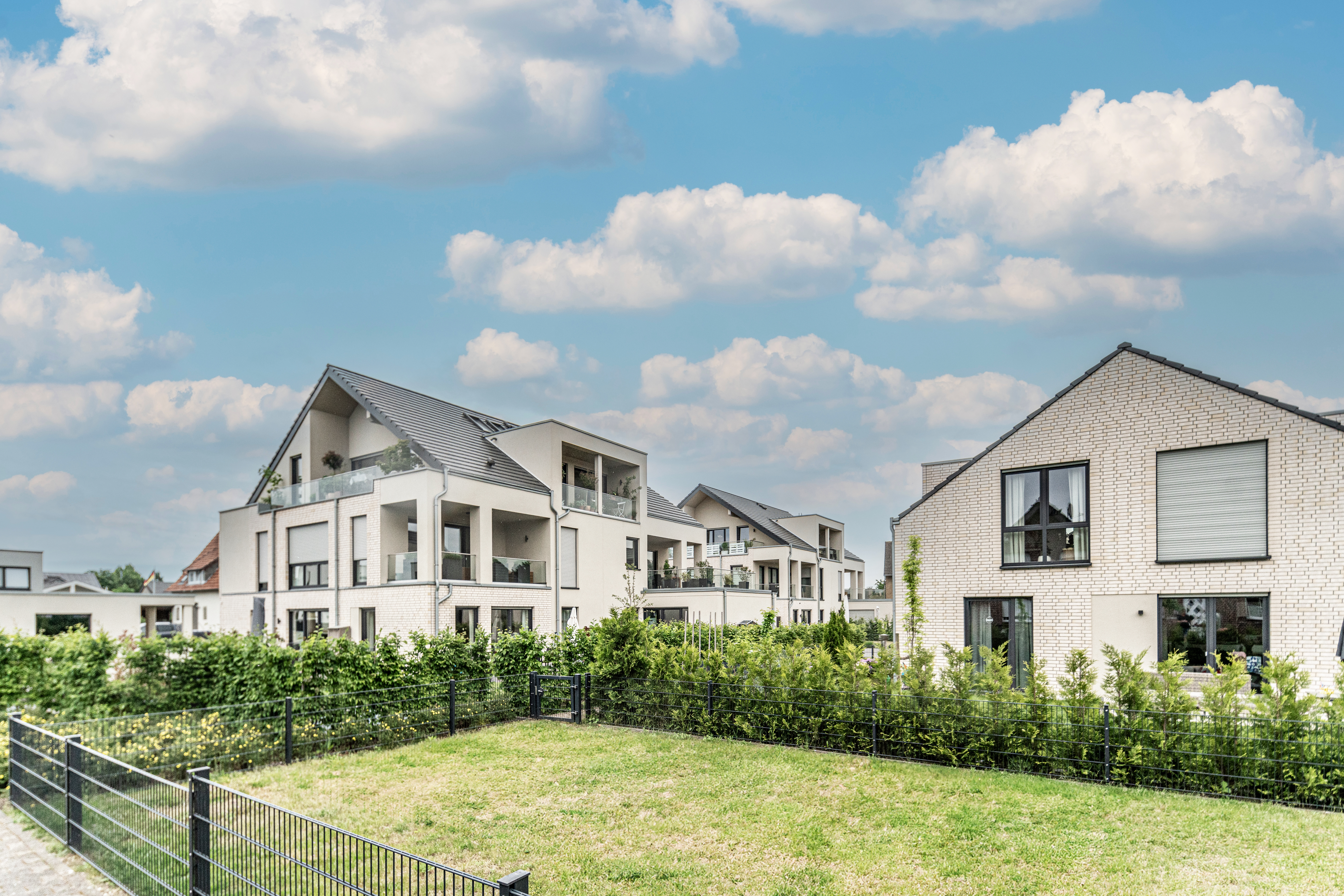 Mehrfamilienhaus mit Tiefgarage